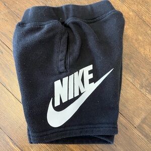 2T Boys Nike shorts